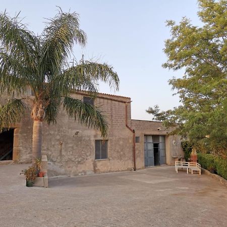 Villa Antico Baglio Siciliano Parecchiata Buseto Superiore Exterior foto