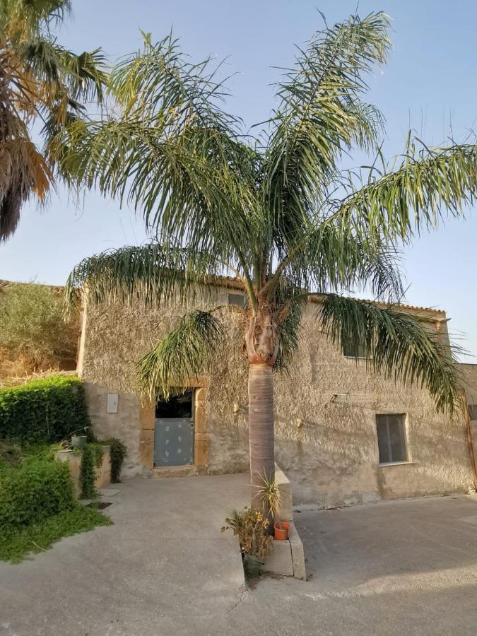 Villa Antico Baglio Siciliano Parecchiata Buseto Superiore Exterior foto